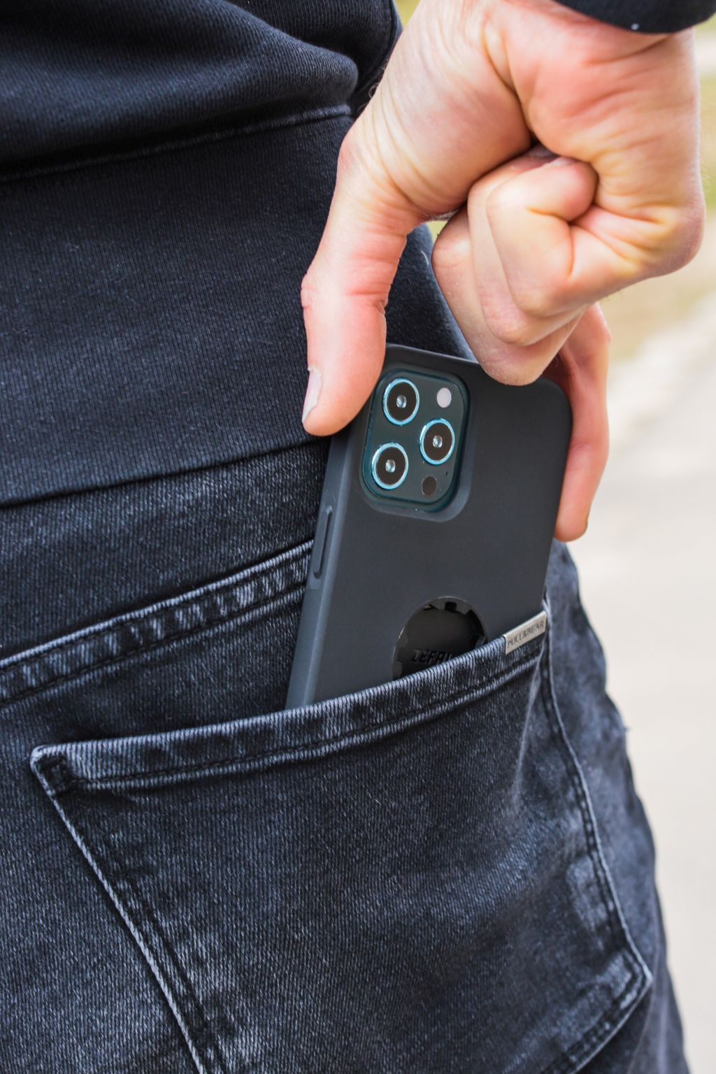 IPHONE 12/13/14 PHONE CASE